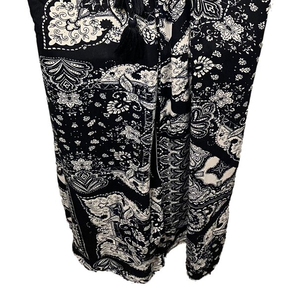 EUC Love Stitch Sleeveless Maxi Dress Size: Small - Picture 8 of 9